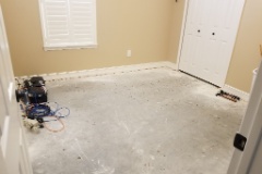 20190825 151422  We decided to (finally) replaced the ratty old carpet with enigeered hardwood floors in the home office before setting up the40 AIO.  Step one: remove old carpet, pad, and baseboard.